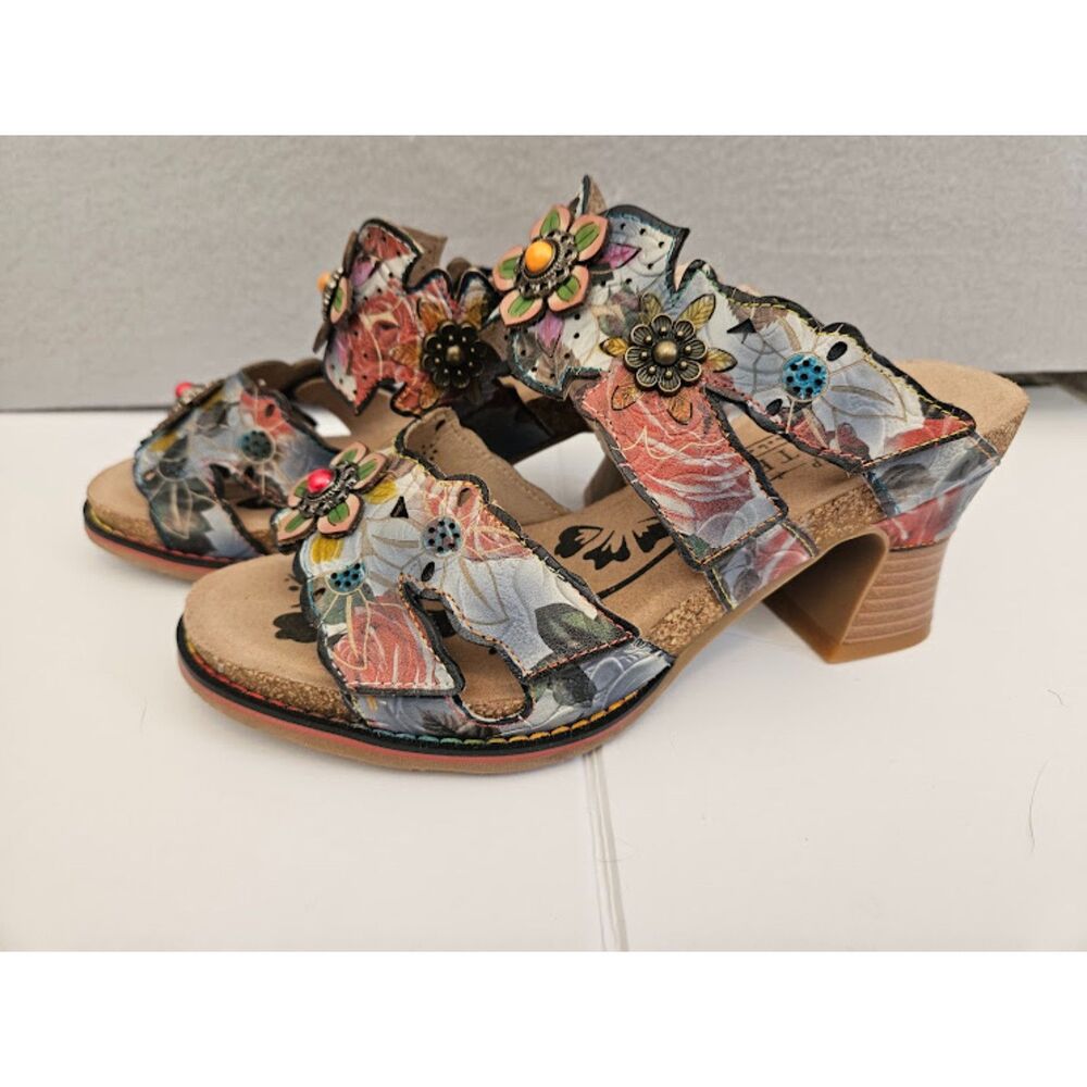 L'Artiste Radiating Sandals by Spring Step - Picture 6 of 8
